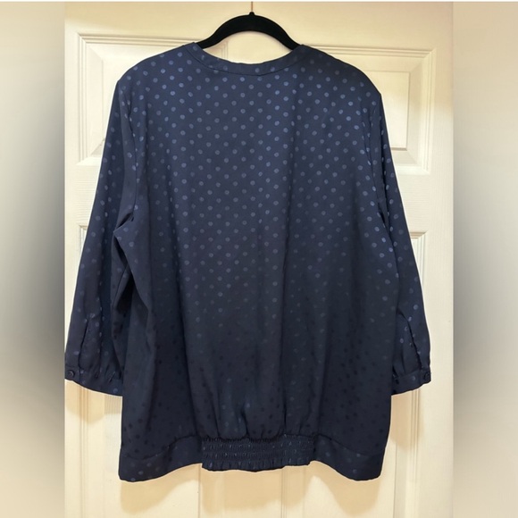 New York & Company dot print top blouse Navy XL - Picture 3 of 4